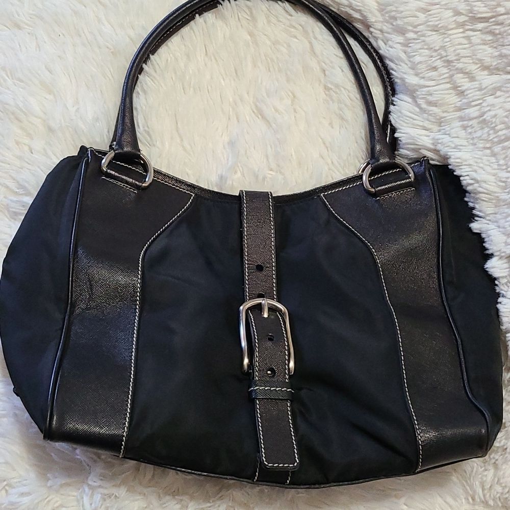 💯 Authentic Prada Handbag 🍀 - Picture 10 of 14